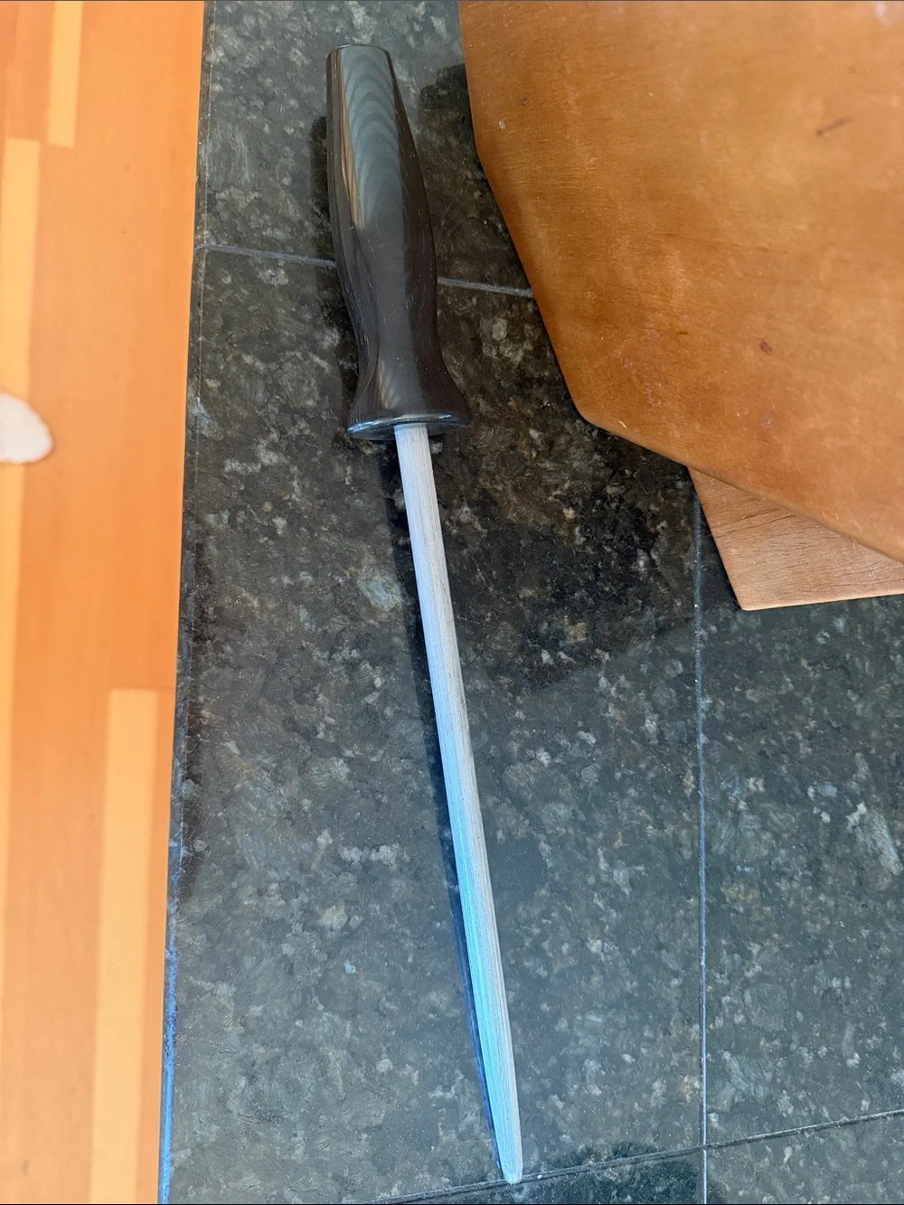Wolf knife block and knife sharpener